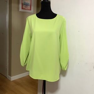 Chico’s bright green long sleeve blouse size 0